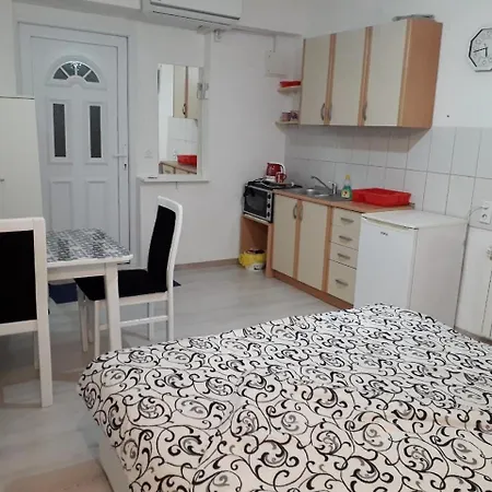 Nena דירה מוסטר